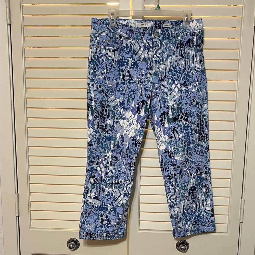 Nine West Crystal Capri Blue Cropped Cuffed Stretch Zip Jeans with Pockets
